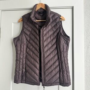 32 Degree heat Packable lightweight puffer vest-Lg